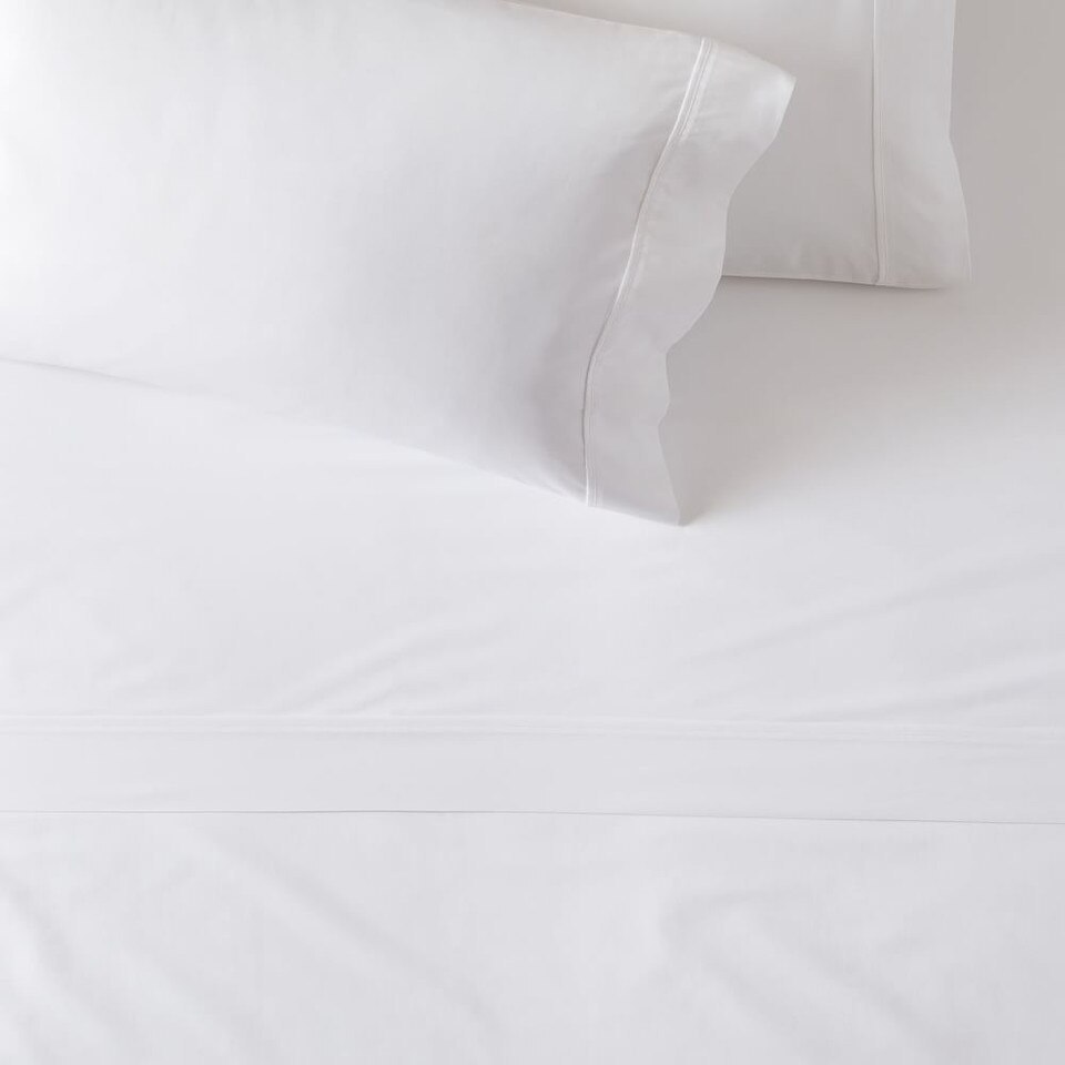 600-Thread-Count Organic Cotton Sateen Wide Hem Sheet Set & Pillowcases
