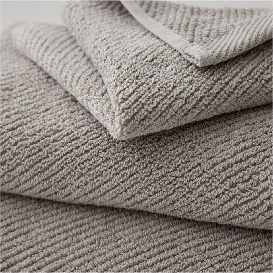 Diagonal Ribbed Towels