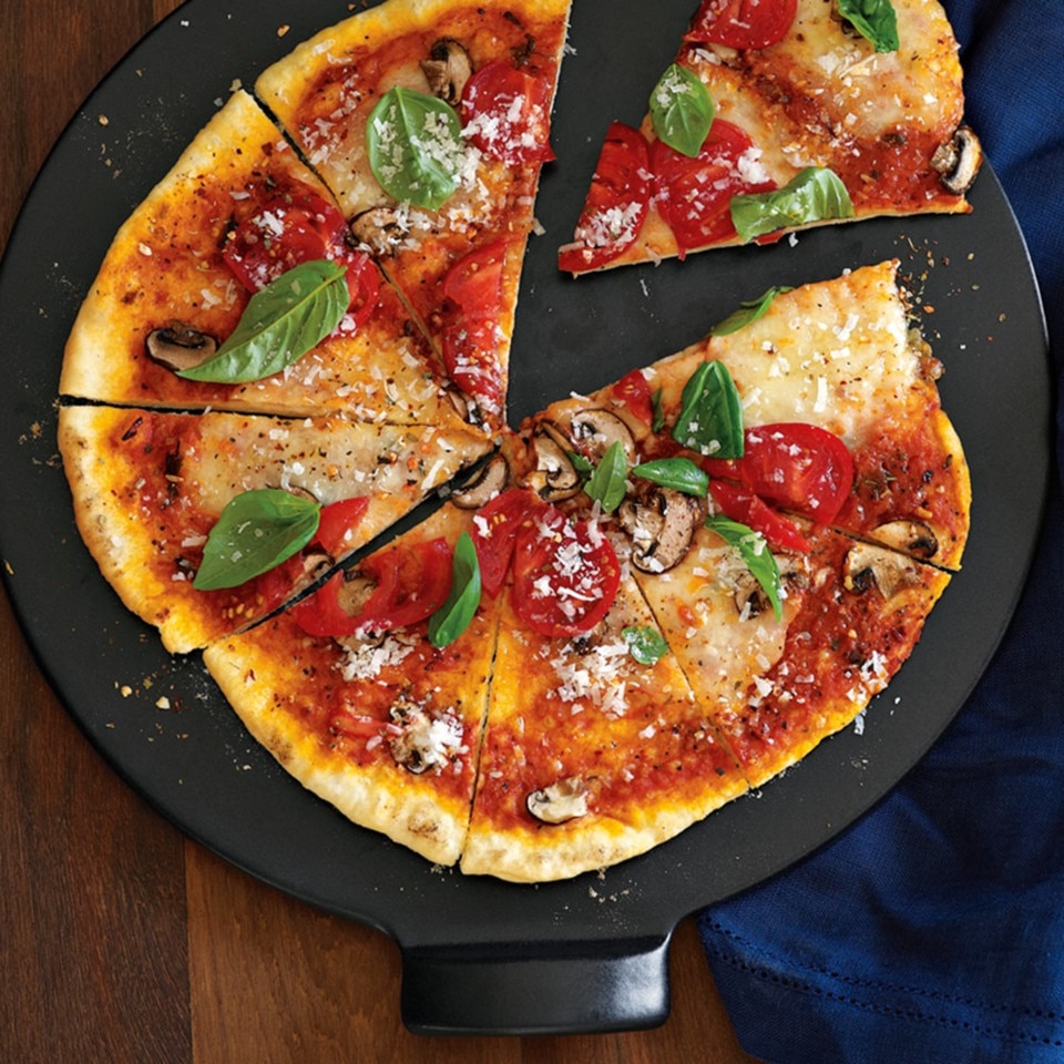 Williams Sonoma Emile Henry French Ceramic Pizza Stone