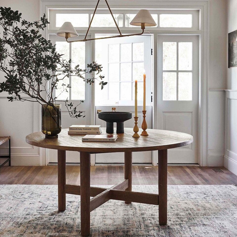 Hargrove Round Dining Table (152 cm)