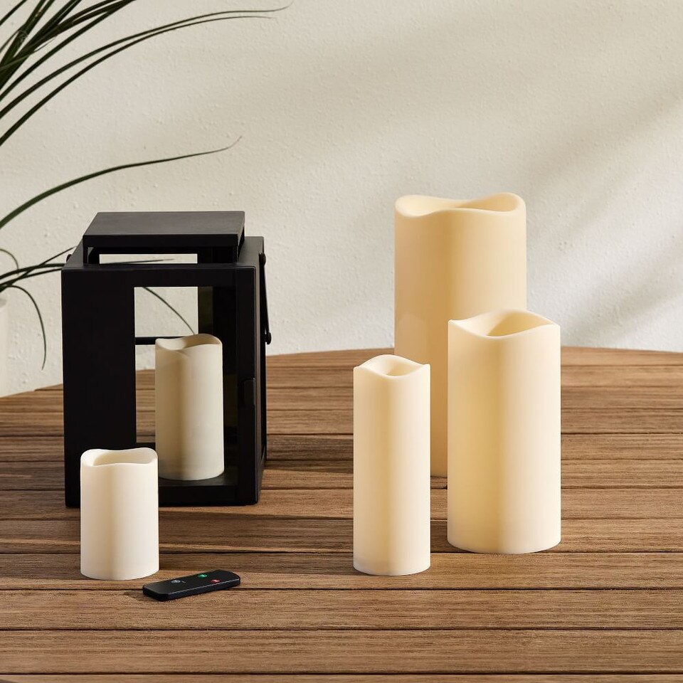 Indoor/Outdoor Wavy-Edge Basic Candle - Ivory