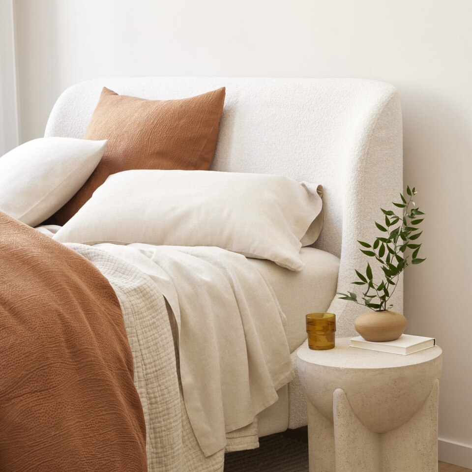 Lana Upholstered Bed