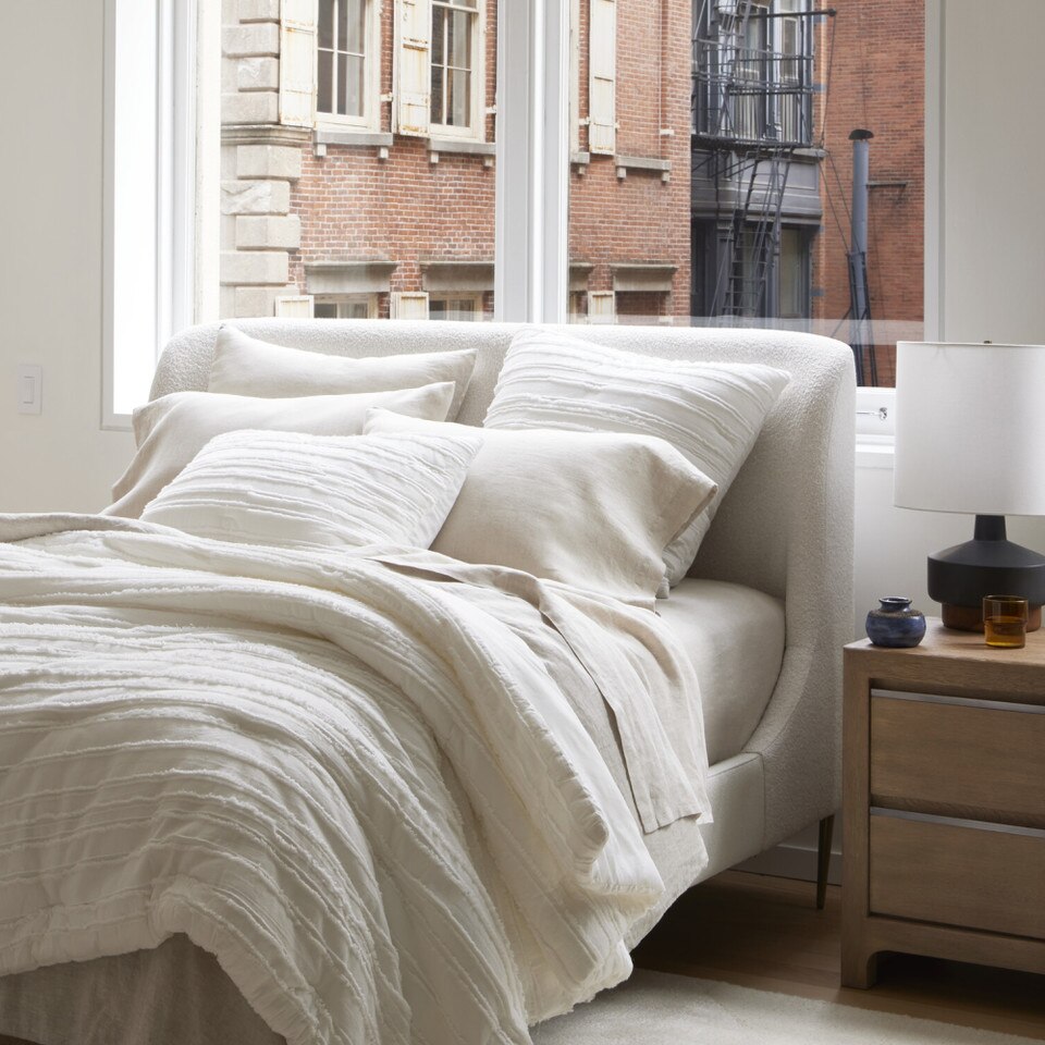 Lana Upholstered Bed