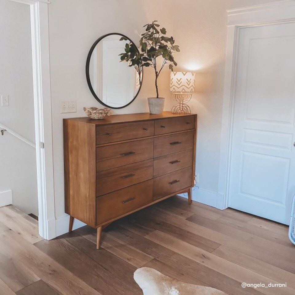 Mid-Century 8-Drawer Dresser (150 cm)