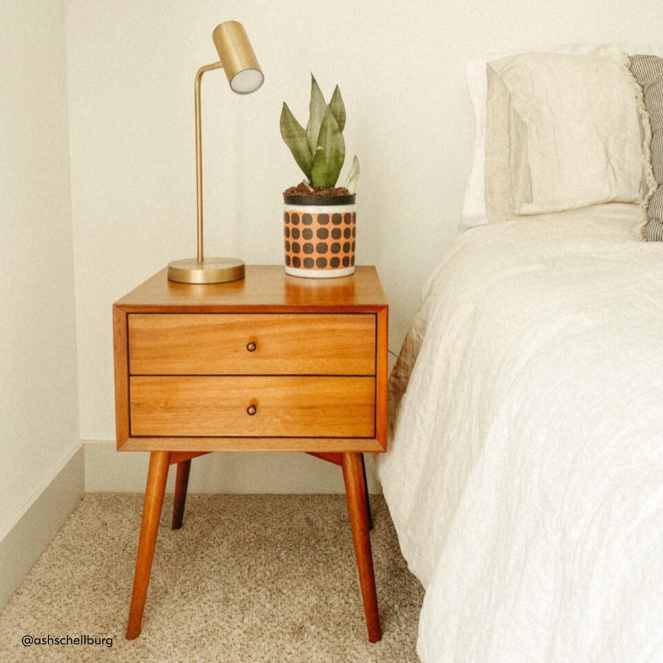 Mid-Century Closed Bedside Table (46 cm − 64 cm)