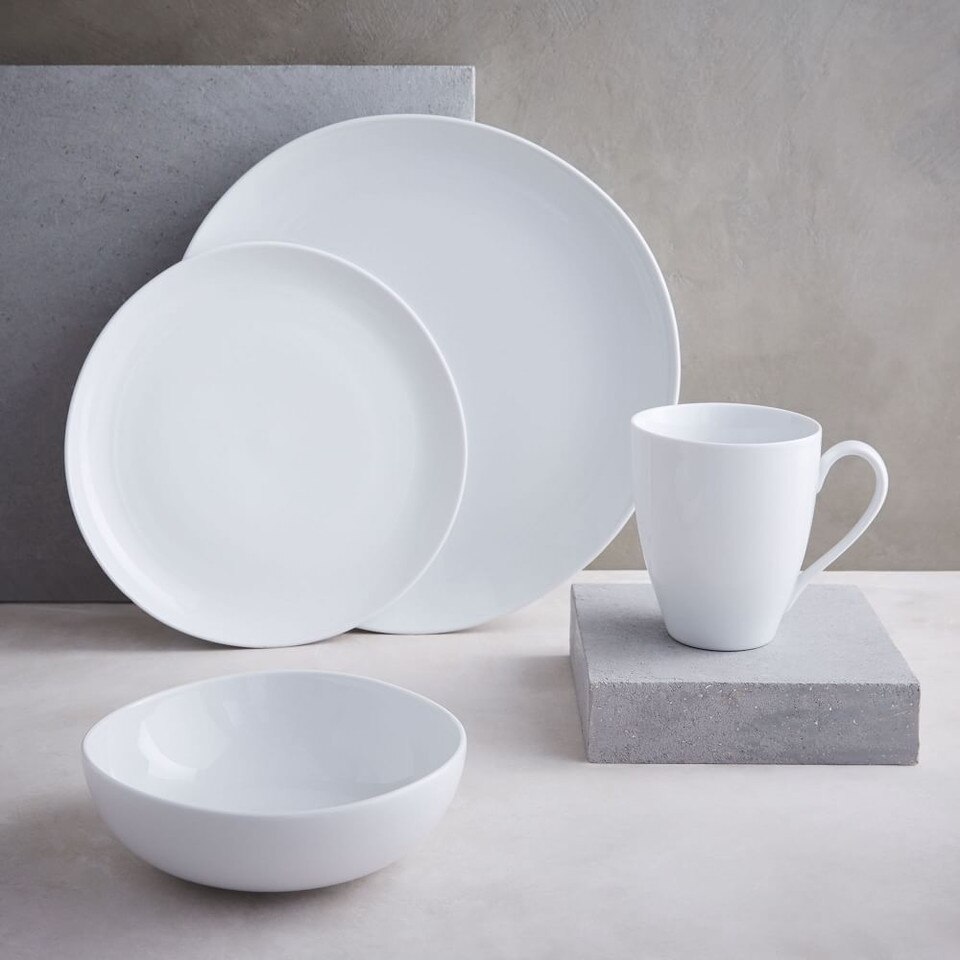 White Porcelain Organic Shaped Dinnerware Set (Set of 20)