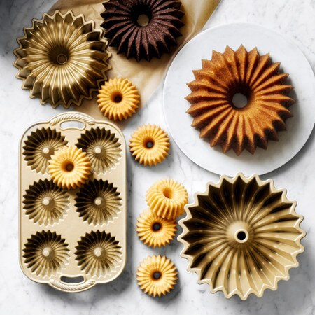 Williams Sonoma Nordic Ware Brilliance Bundt® Pan