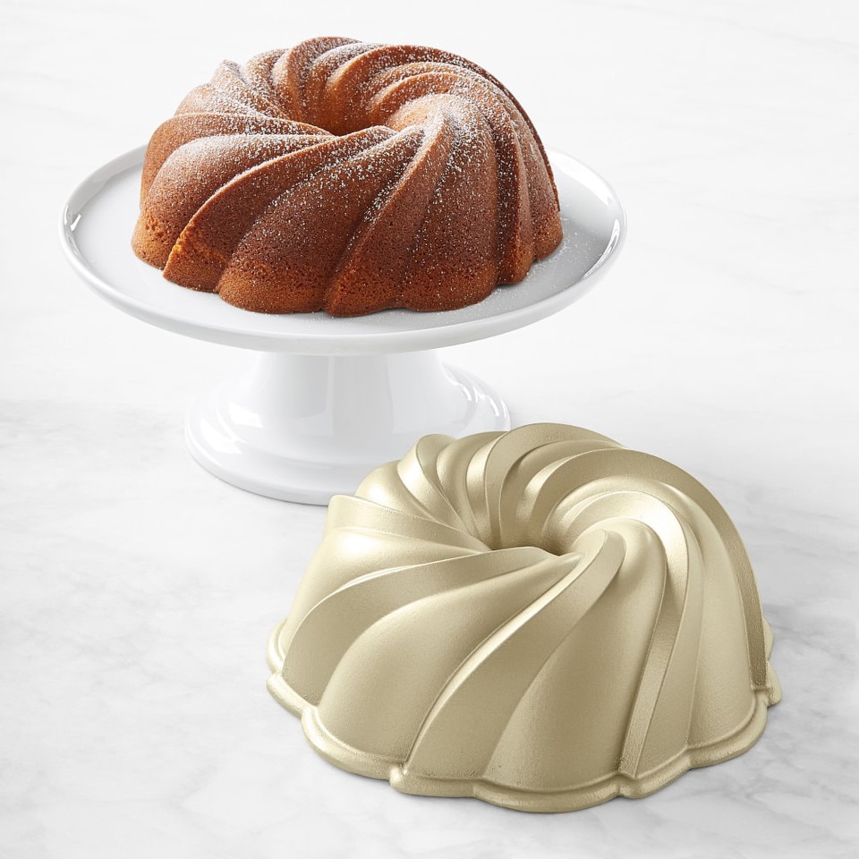 Williams Sonoma Nordic Ware Swirl Bundt Pan, 10 Cup
