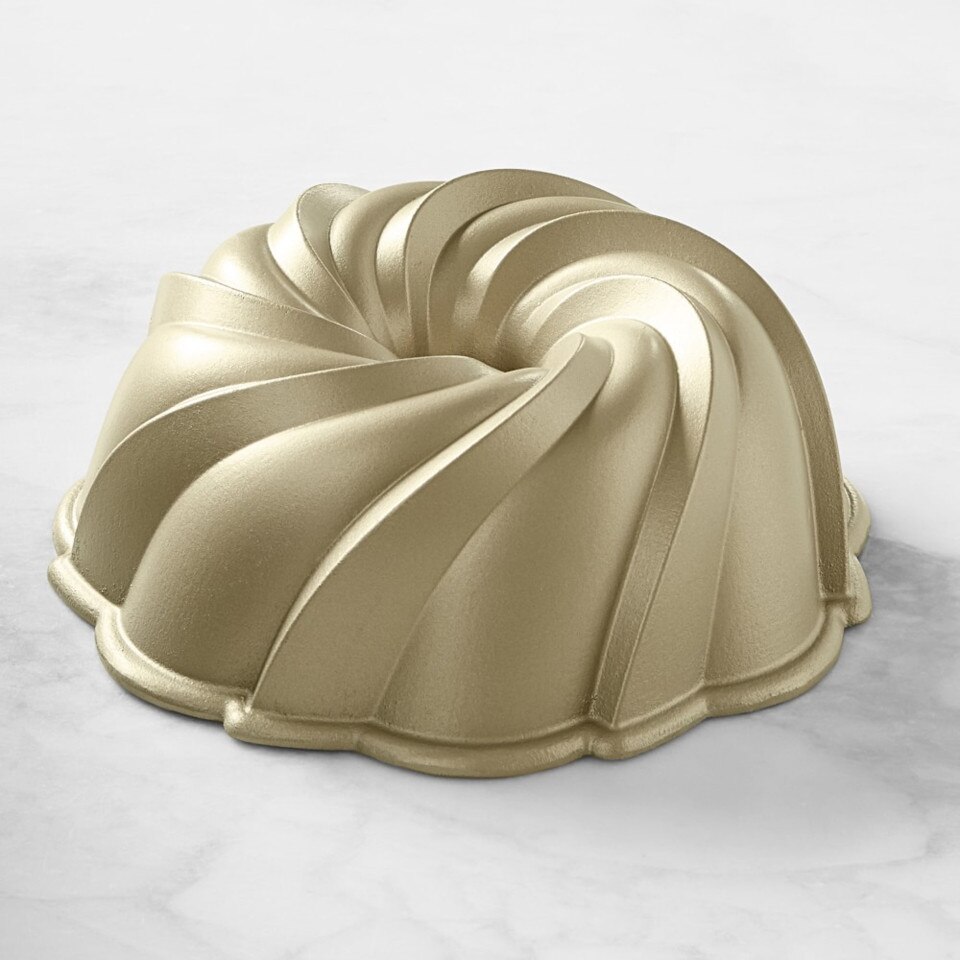 Williams Sonoma Nordic Ware Swirl Bundt Pan, 10 Cup