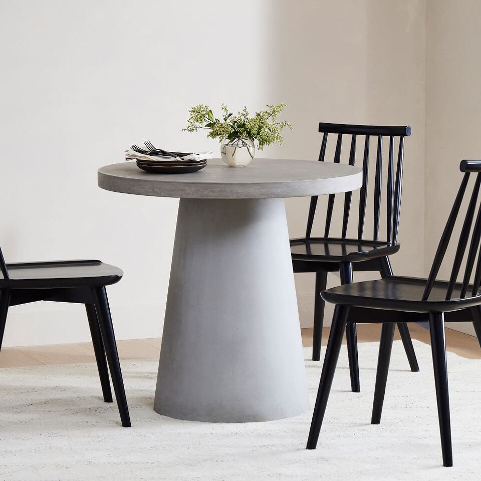 Concrete Pedestal Outdoor Round Dining Table