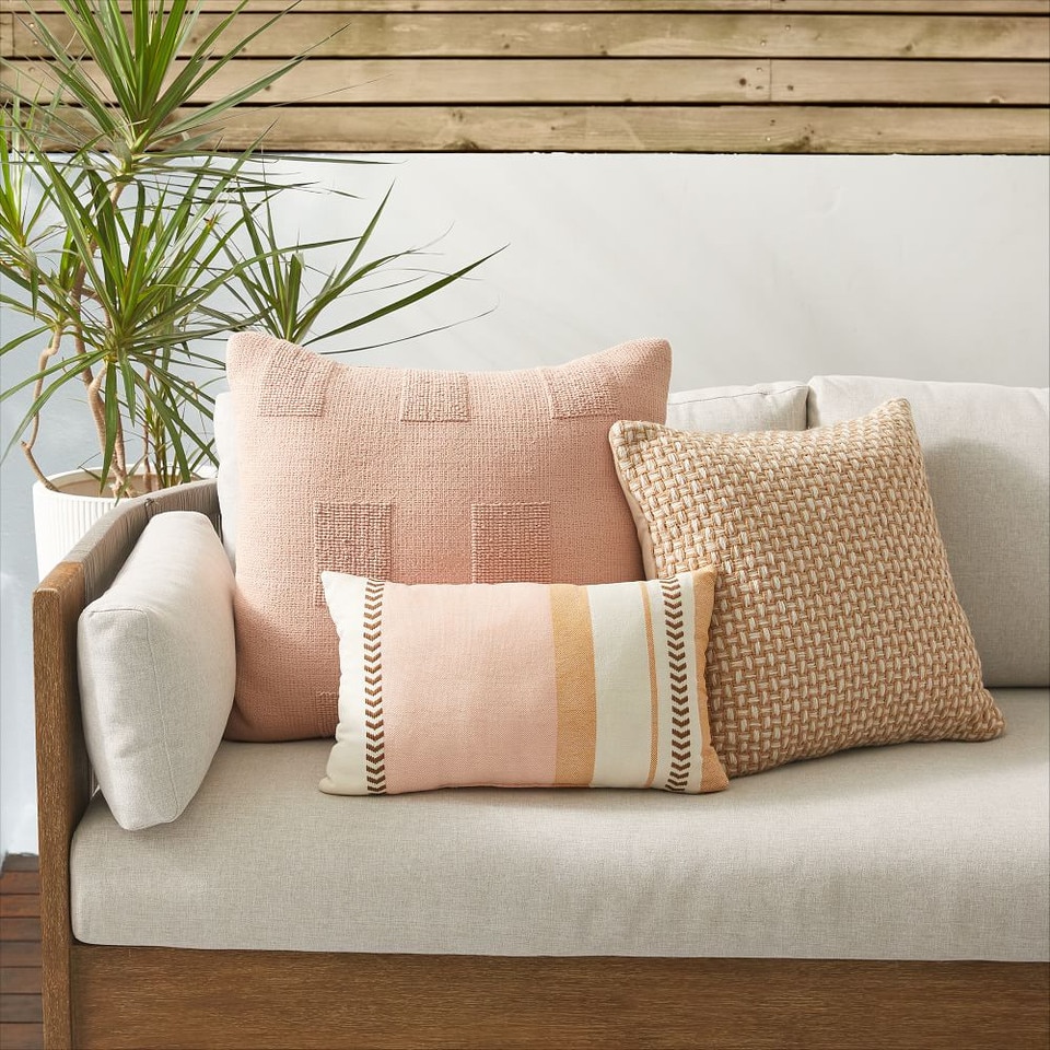 Tufted Grid Indoor/Outdoor Cushion
