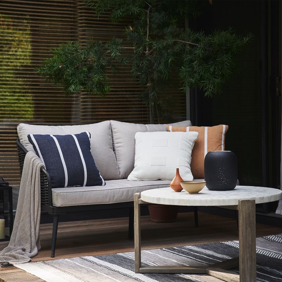Tufted Grid Indoor/Outdoor Cushion