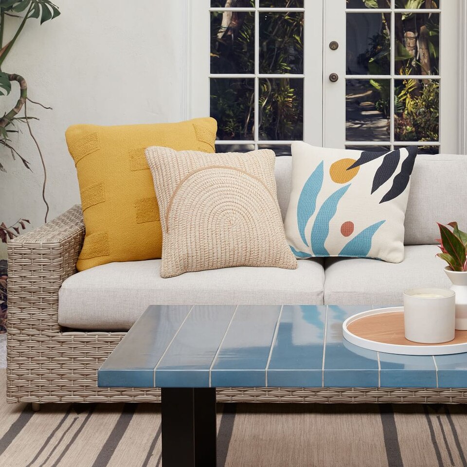 Tufted Grid Indoor/Outdoor Cushion