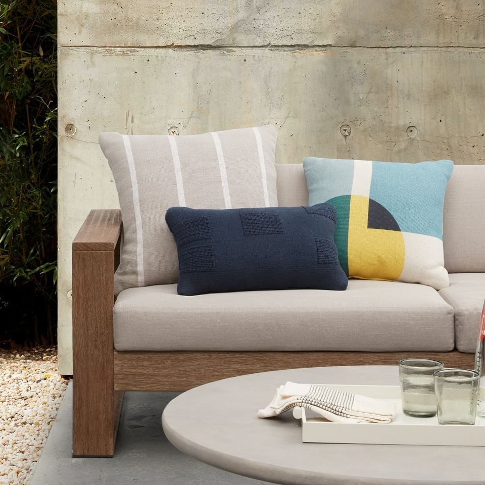 Tufted Grid Indoor/Outdoor Cushion