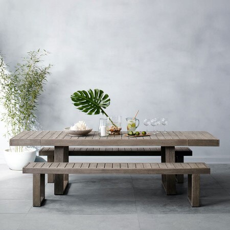 Outdoor Dining Setting