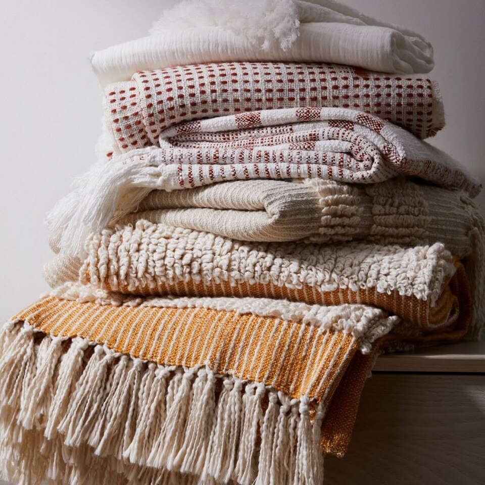Tufted Lines Throw