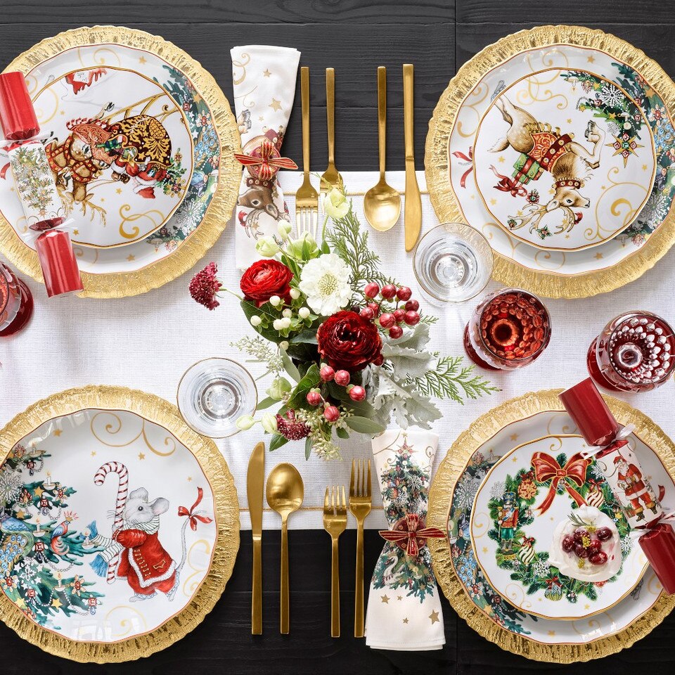 Williams Sonoma 'Twas the Night Before Christmas Dinnerware Collection
